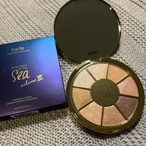 ✨ NWT - Tarte Limited Edition Rainforest of the Sea Volume IlI Eyeshadow Palette